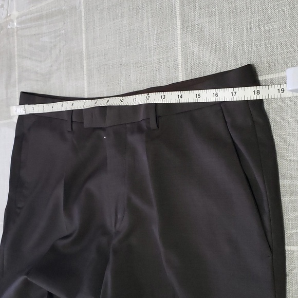 HUGO Boss Men's "Sharp1 US" Wool Flat Front Dress Pants, Size 35R - Picture 11 of 17